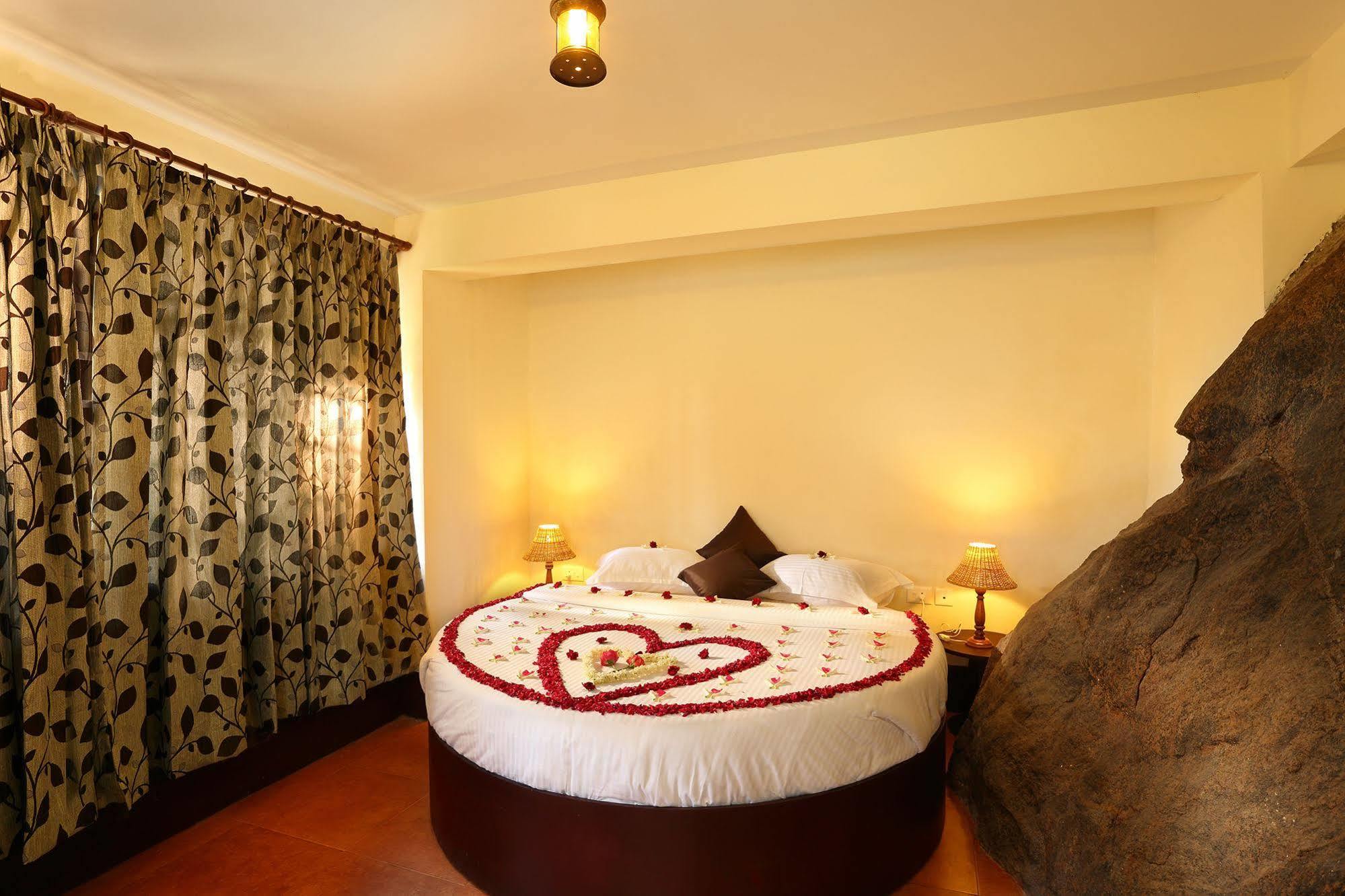 Madhumanthra Resort - Homestay Munnar Exterior photo